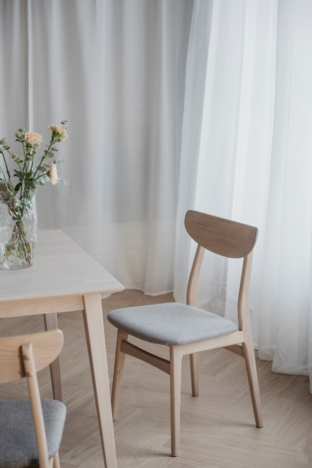 Stol 'Rodham'- Hvidpigmenteret/Lysgrå