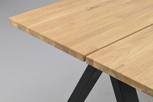 Spisebord 'Carradale' 220 cm - Eg/V-ben