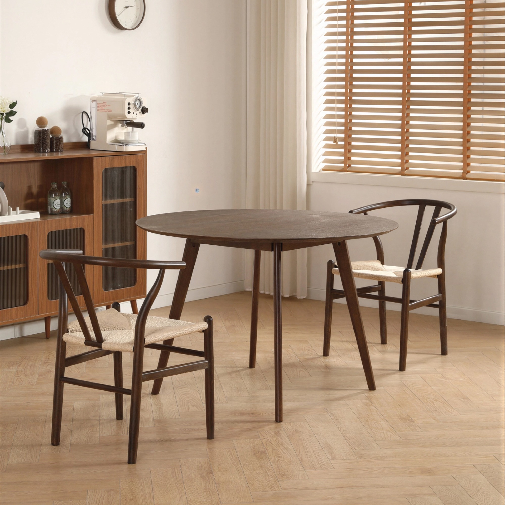 Spisebord 'Luma' Rundt 115cm - Valnød