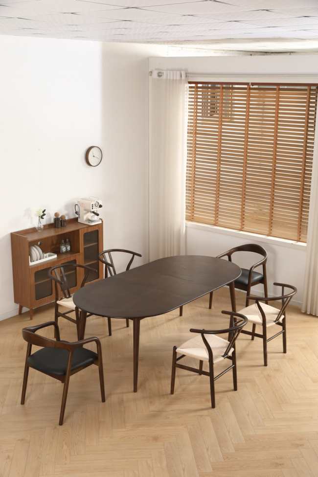 Spisebord 'Avora'- Valnød