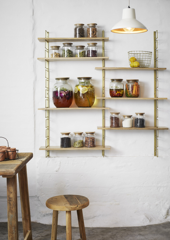 Væghylde 'Wooden shelves' - Messing/natur