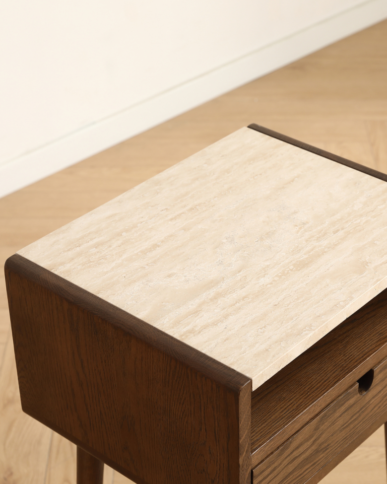 Sidebord 'Sapri' 45x60cm - Valnød/Travertin