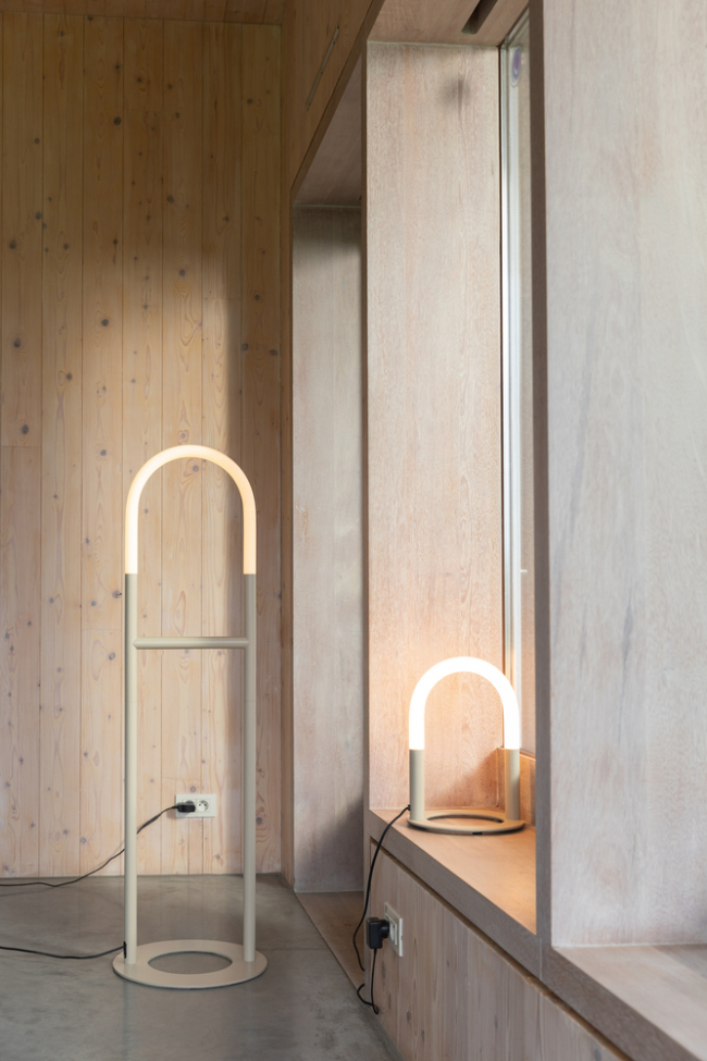 Gulvlampe 'Arch' - Beige