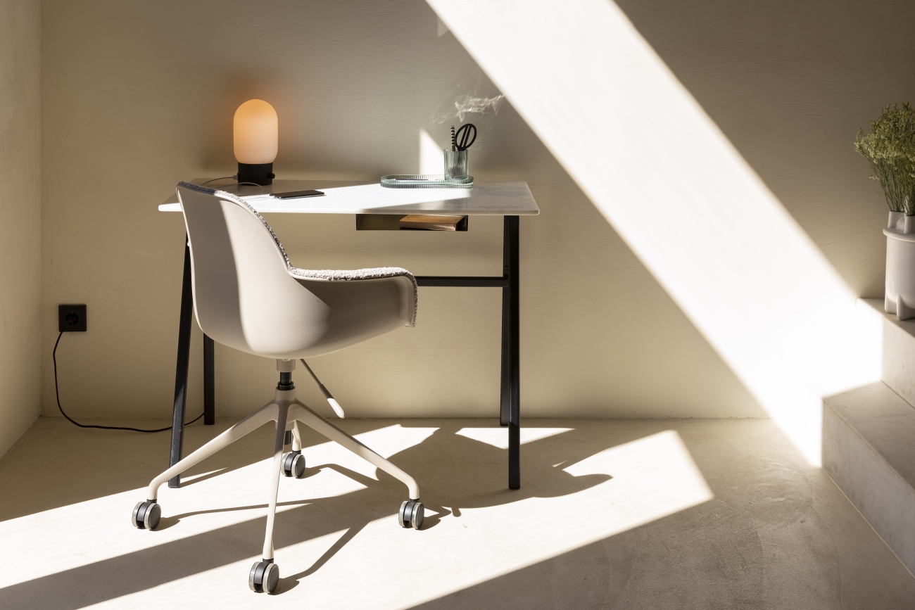Bordlampe 'Urban Charger' - Guld