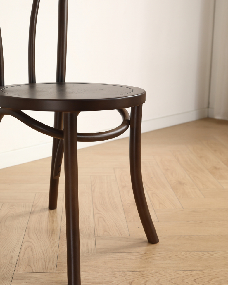 Stol 'Bistro'- Valnød