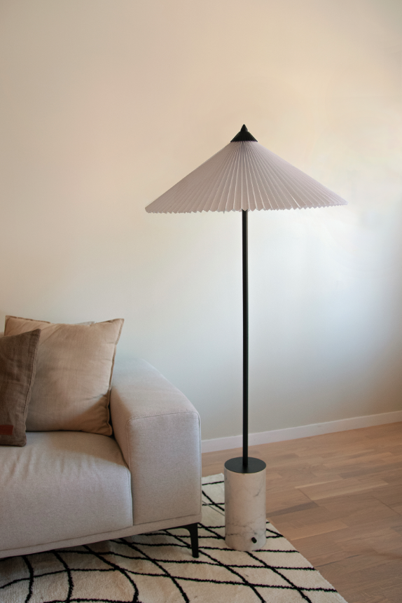 Gulvlampe 'Matisse' - Hvid/Sort