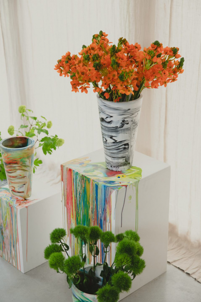 Vase 'Conic' - Sort/Hvid M