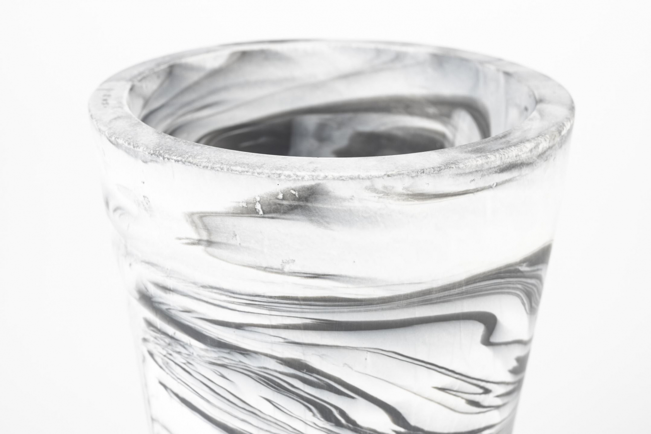 Vase 'Conic' - Sort/Hvid M