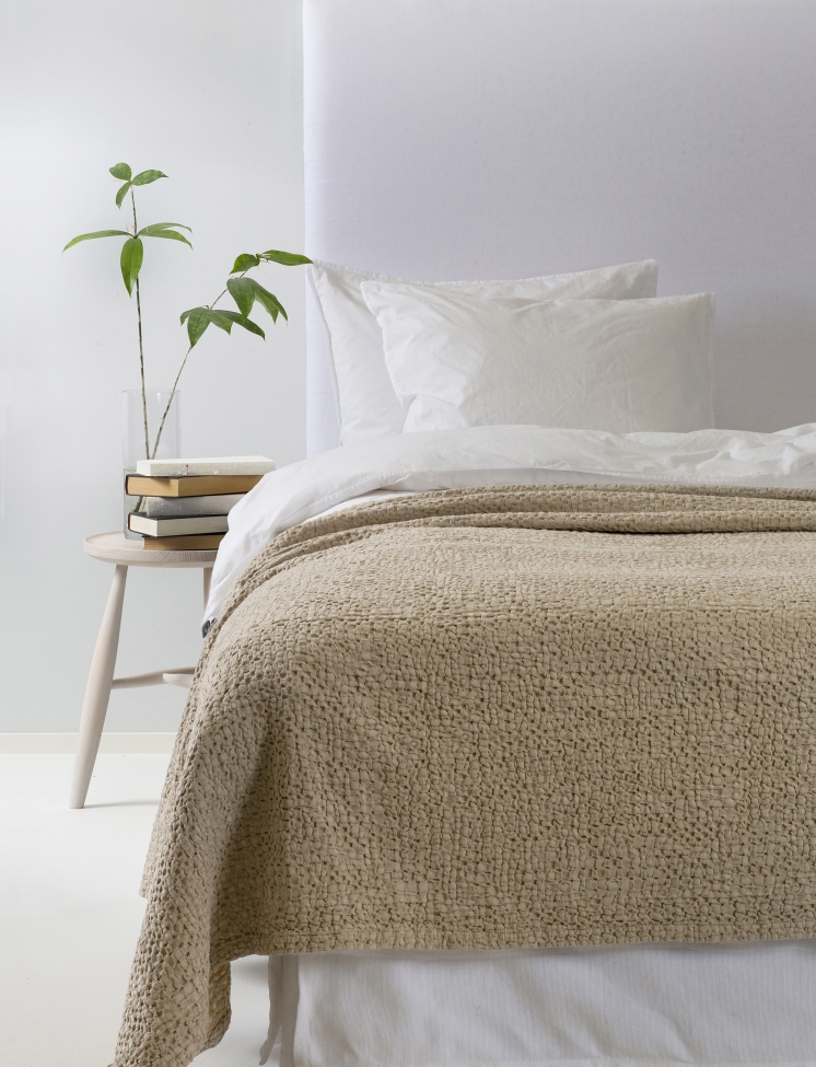 Sengetæppe 'Dani' 260x260 - Beige