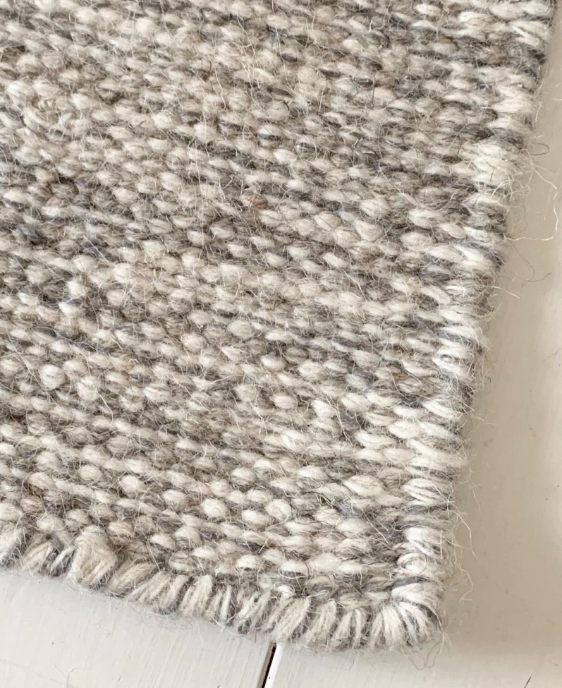 Uldmåtte 'Dhurry' - Grå