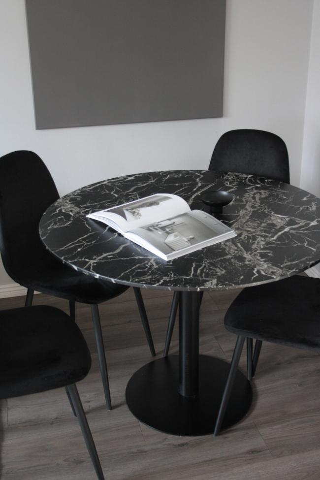 Matbord 'Marbleous' Rundt 100cm - Sort