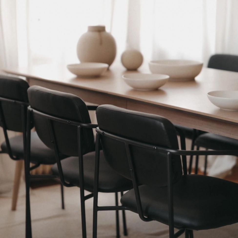 Karmstol 'Ebba' - Sort