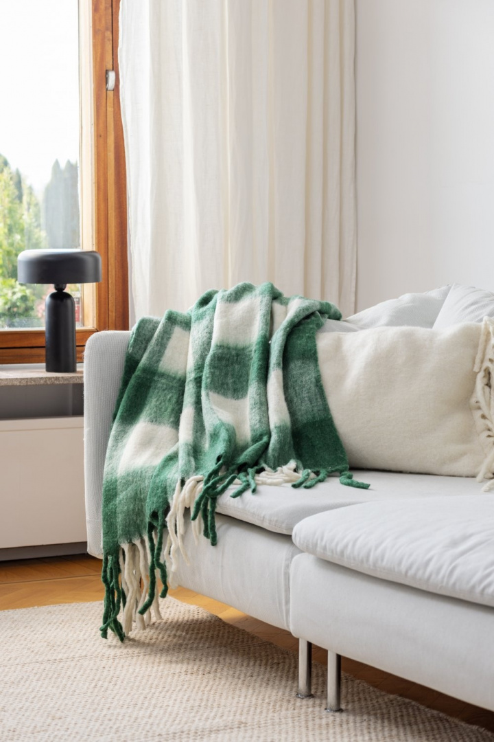 Tæppe \'Phoebe\' 130x170cm - Grøn i gruppen Indretning / Tekstiler / Plaider & tæpper hos Reforma (4224615675064)