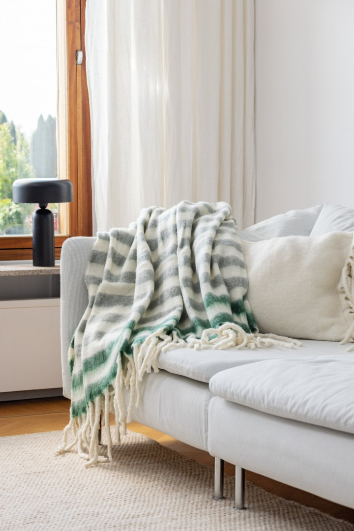 Tæppe \'Monica\' 130x170cm - Grøn i gruppen Indretning / Tekstiler / Plaider & tæpper hos Reforma (4224615676023)