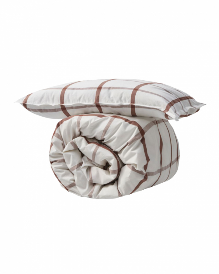 Dynebetr&aelig;k \'Astrid\' 210x150 - R&oslash;d/Hvid i gruppen Indretning / Tekstiler / Sengesæt hos Reforma (561140804)